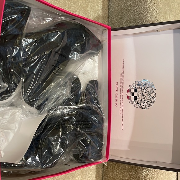 Vince Camuto Kassie Boots - Picture 7 of 7